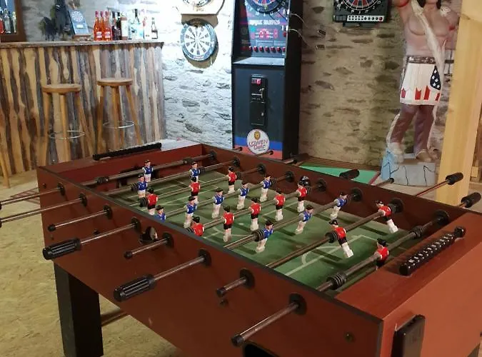 Schoene Kleiner Onkel Auf Idyllischem Reiterhof Nahe Burg Eltz