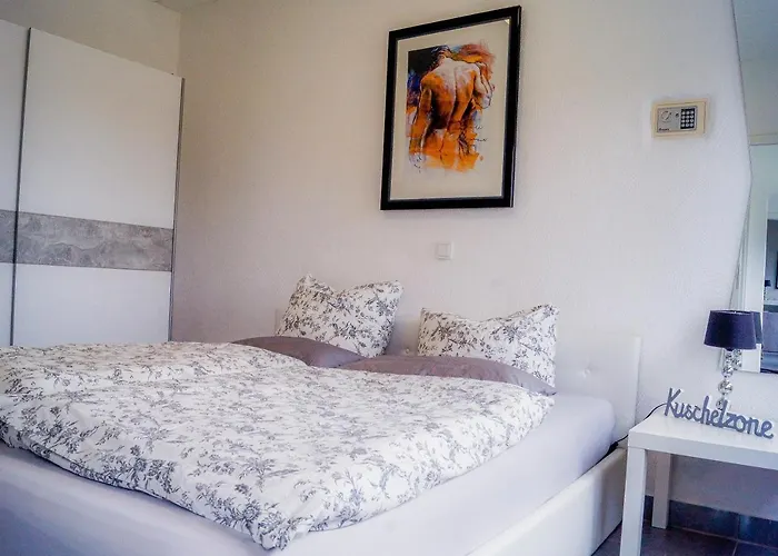 Schoene Kleiner Onkel Auf Idyllischem Reiterhof Nahe Burg Eltz Munstermaifeld